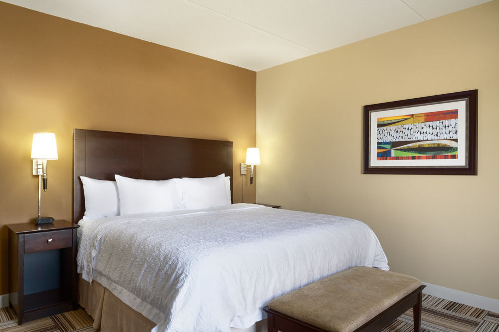 Hampton Inn & Suites Birmingham Airport Area Irondale Экстерьер фото